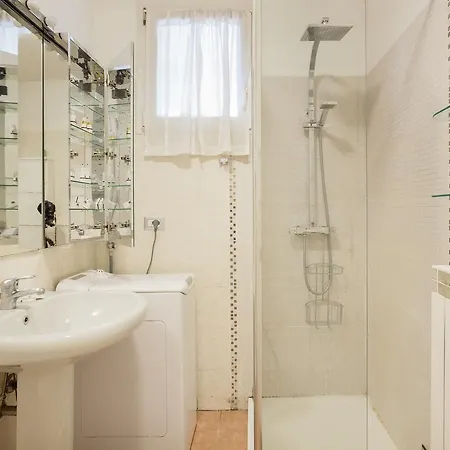 Rentopolis Farini - Isola Apartment