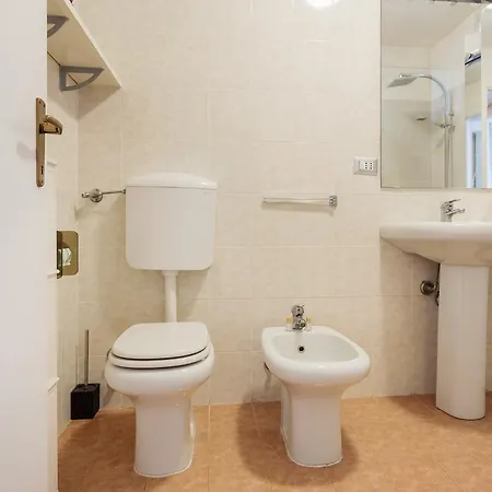 Rentopolis Farini - Isola Apartment