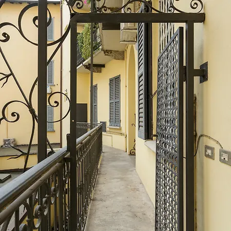 Rentopolis Farini - Isola Apartment Mailand